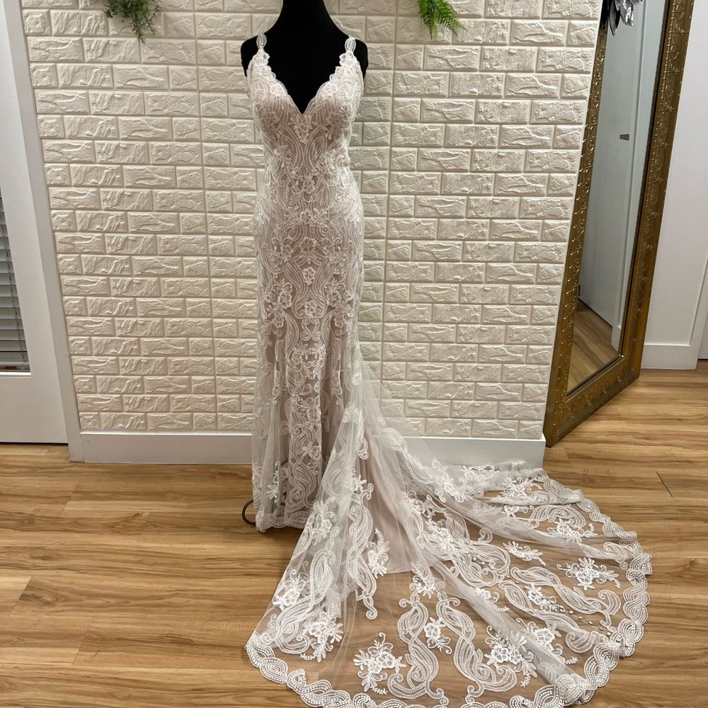 Madsion James By Allure Bridals Style #mj405 Fitted Lace Wedding Dress